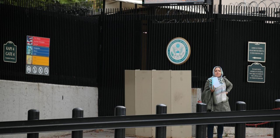 Госдепартамент США возобновит визовые услуги в Анкаре