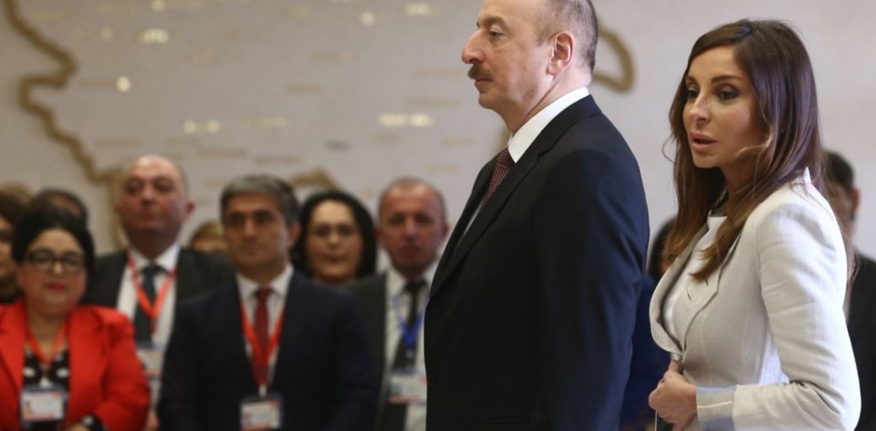 Azerbaycan Cumhurbaşkanı Aliyev Seçimleri kazanarak dördüncü dönemde de Baskanligi garantiledi